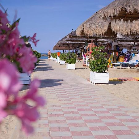Suite113 In The Center With Beach Пескара Экстерьер фото